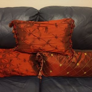 Decorative pillows 3